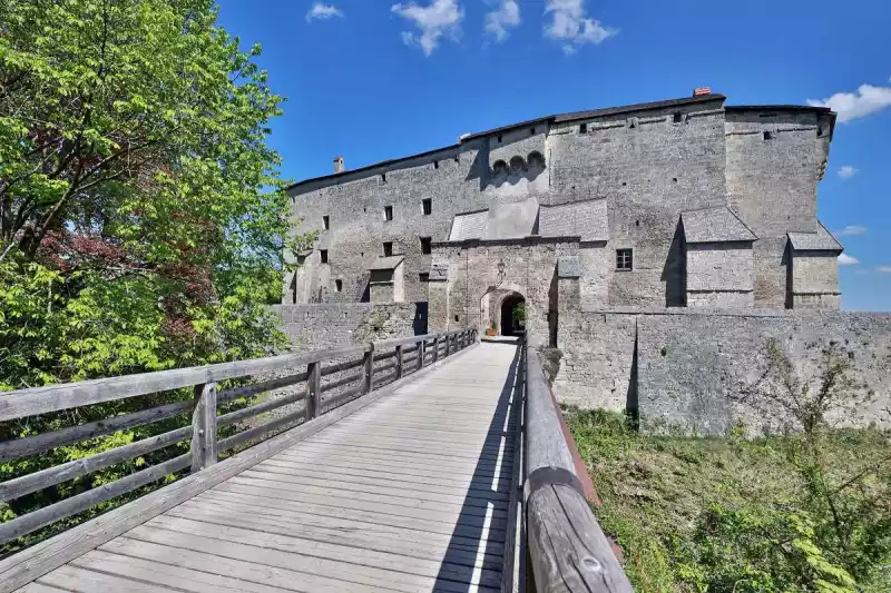 Burgtor Burg Tittmoning Beeindruckende Geschichte