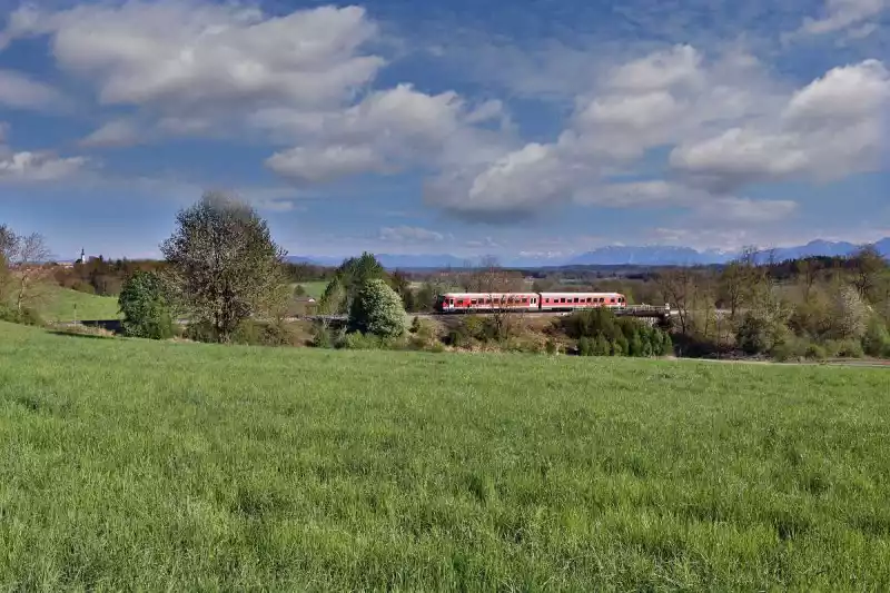 Bahnhof Tittmoning-Wiesmühl Bahnverkehr im Stundentakt
