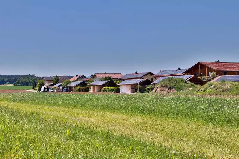 Photovoltaikanlagen an kommunalen Liegenschaften Erneuerbare Energien für die Stadt Tittmoning