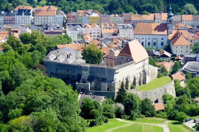 Burg Tittmoning Blick über die Burg